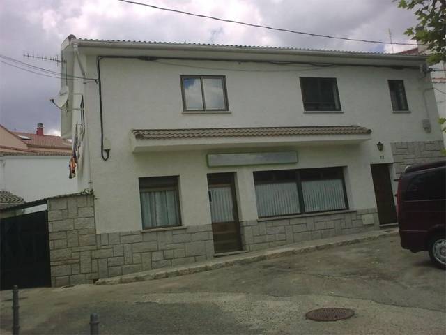 Casa adosada en Venta en Calle de Fuente Grande, 12 en Bustarviejo