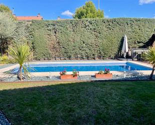 Swimming pool of House or chalet for sale in Las Rozas de Madrid  with Air Conditioner, Heating and Private garden