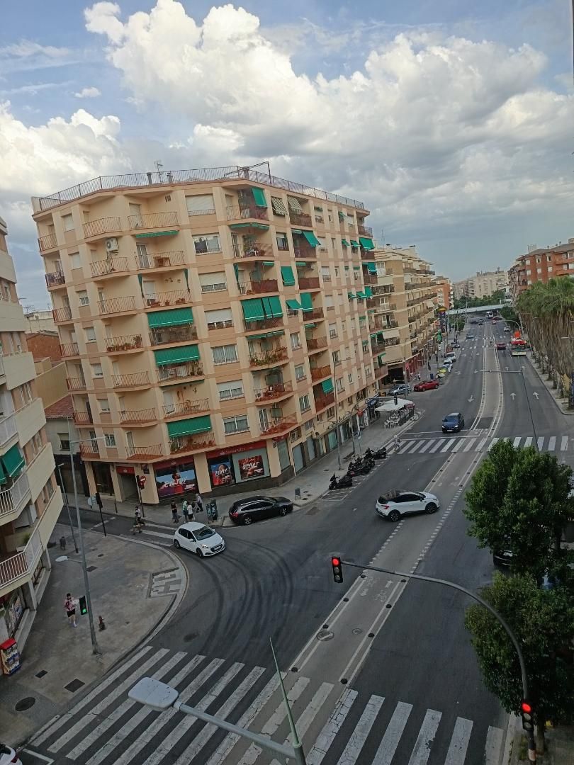 Exterior view of Flat to share in Terrassa  with Heating, Furnished and Oven