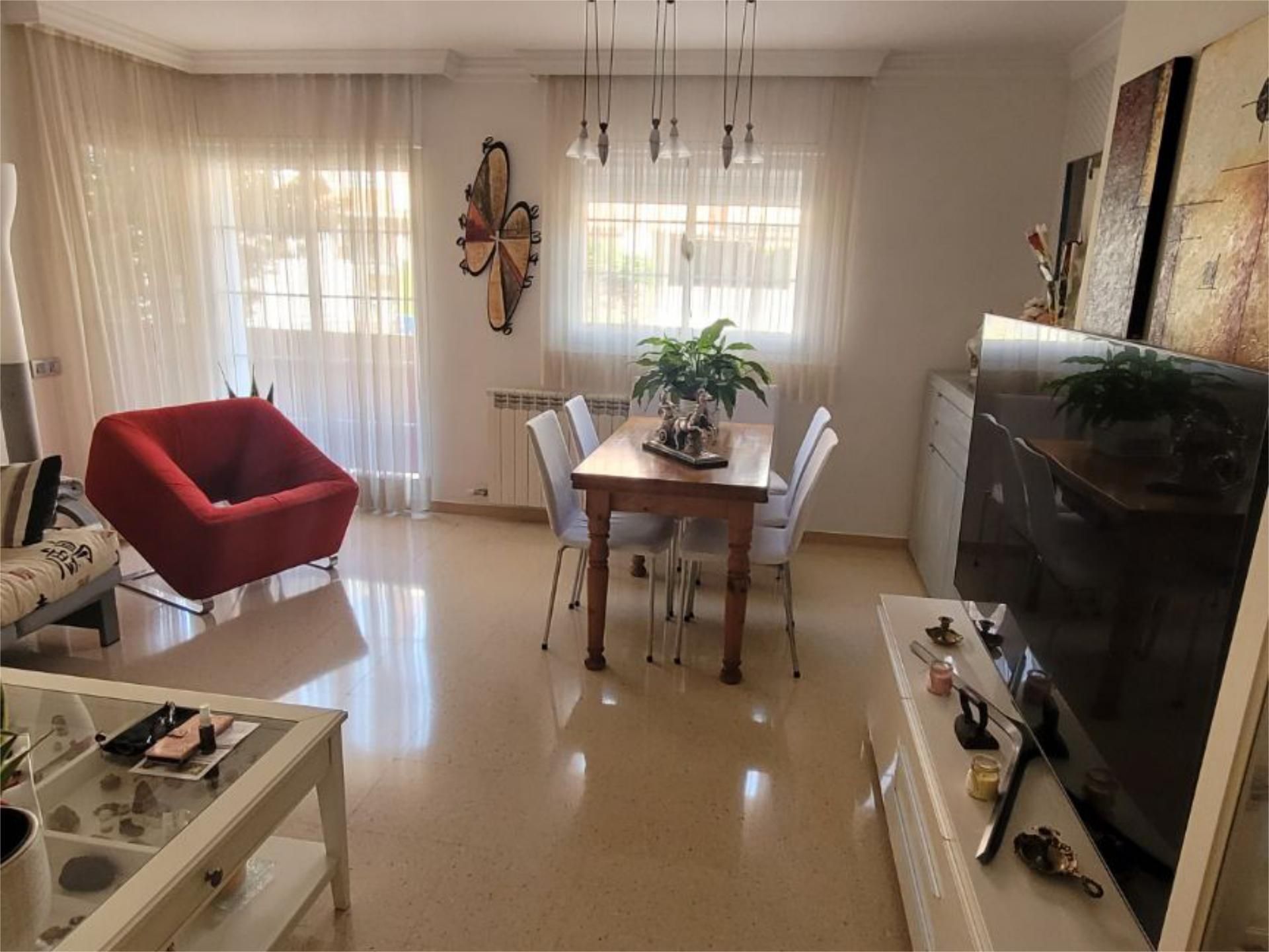 Living room of Flat for sale in Montornès del Vallès  with Air Conditioner and Balcony