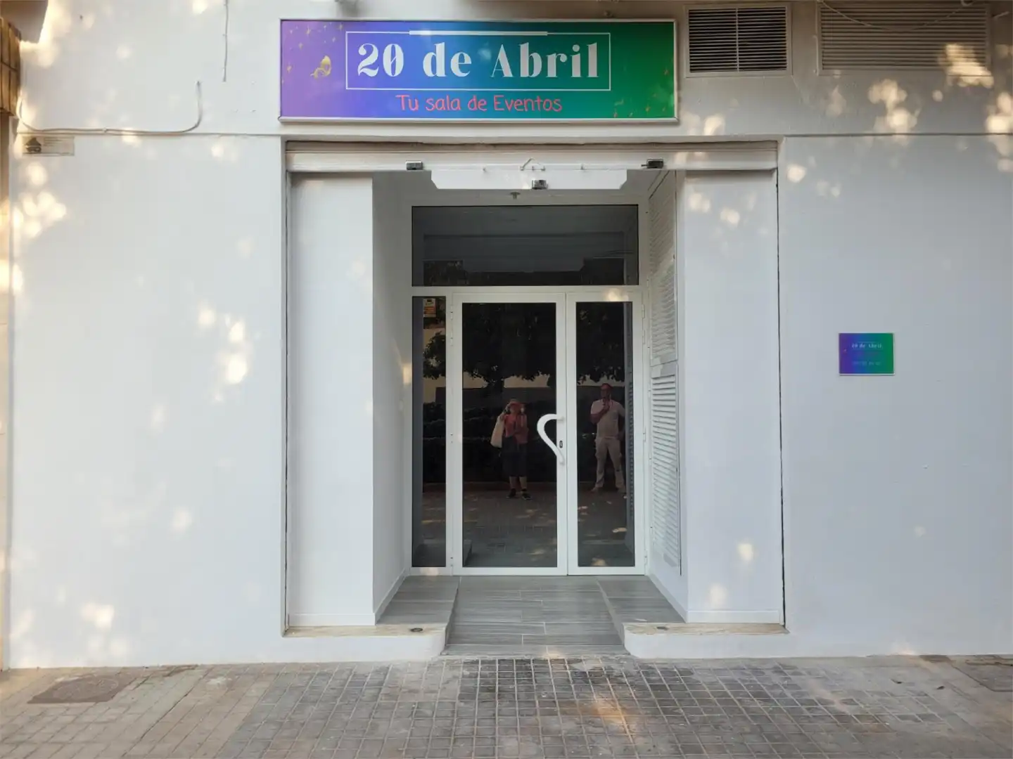 Commercial properties for rent in Avinguda del Primer de Maig, 36, L'Hort de Senabre Commercial properties for rent in Valencia with Air Conditioner and Furnished