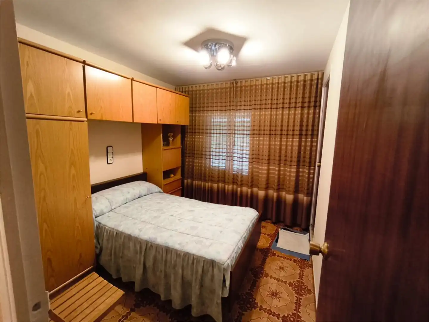 Casa adosada en venta en Calle la Iglesia, 51, Escucha Habitación de Casa adosada en venta en Escucha con Calefacción, Terraza y Amueblado