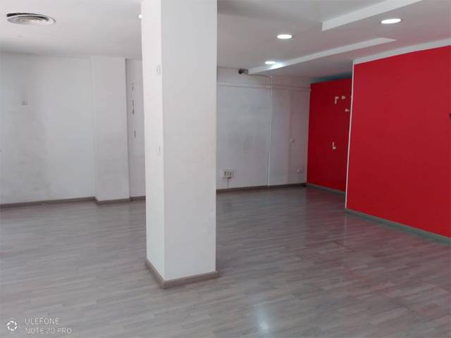 Local comercial en Alquiler en Gran Vía de Fernando el Católico, 26 en El Botànic