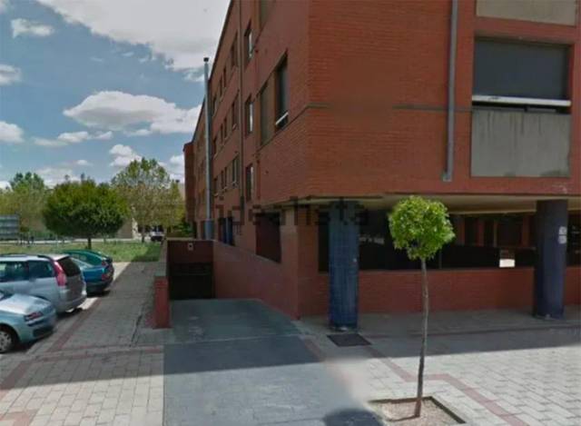 Garaje en Alquiler en Calle Manuel Bueno, 1 en Covaresa