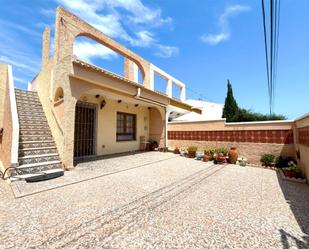 Exterior view of Single-family semi-detached for sale in Torrevieja  with Air Conditioner, Terrace and Balcony