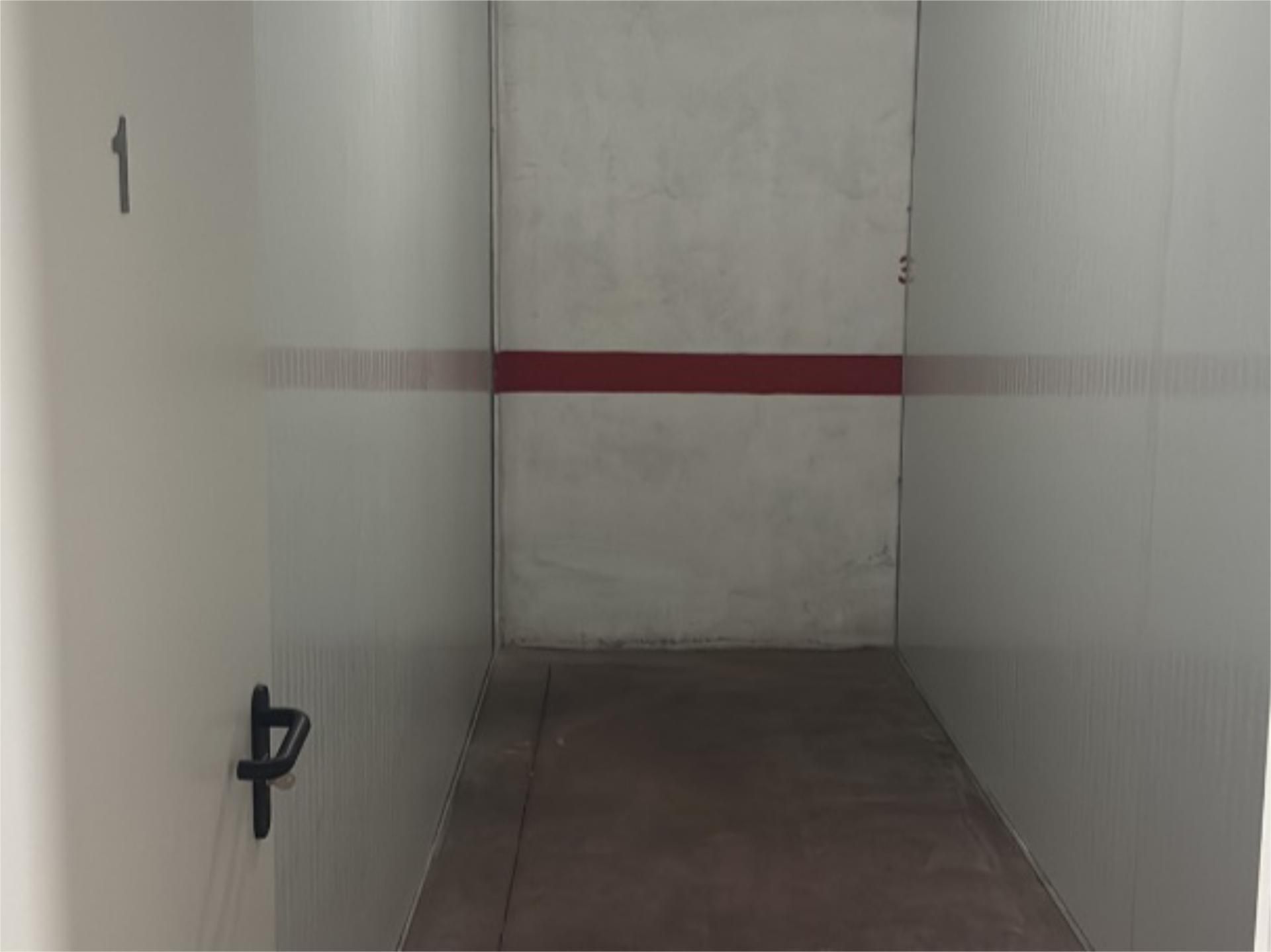 Box room to rent in Salamanca Capital