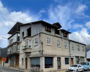 Vista exterior de Casa o xalet en venda en A Rúa  amb Calefacció, Terrassa i Traster