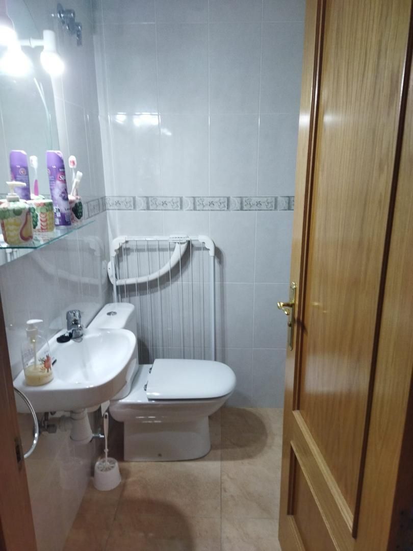 Bathroom of Flat to rent in Peñíscola / Peníscola  with Air Conditioner, Heating and Terrace