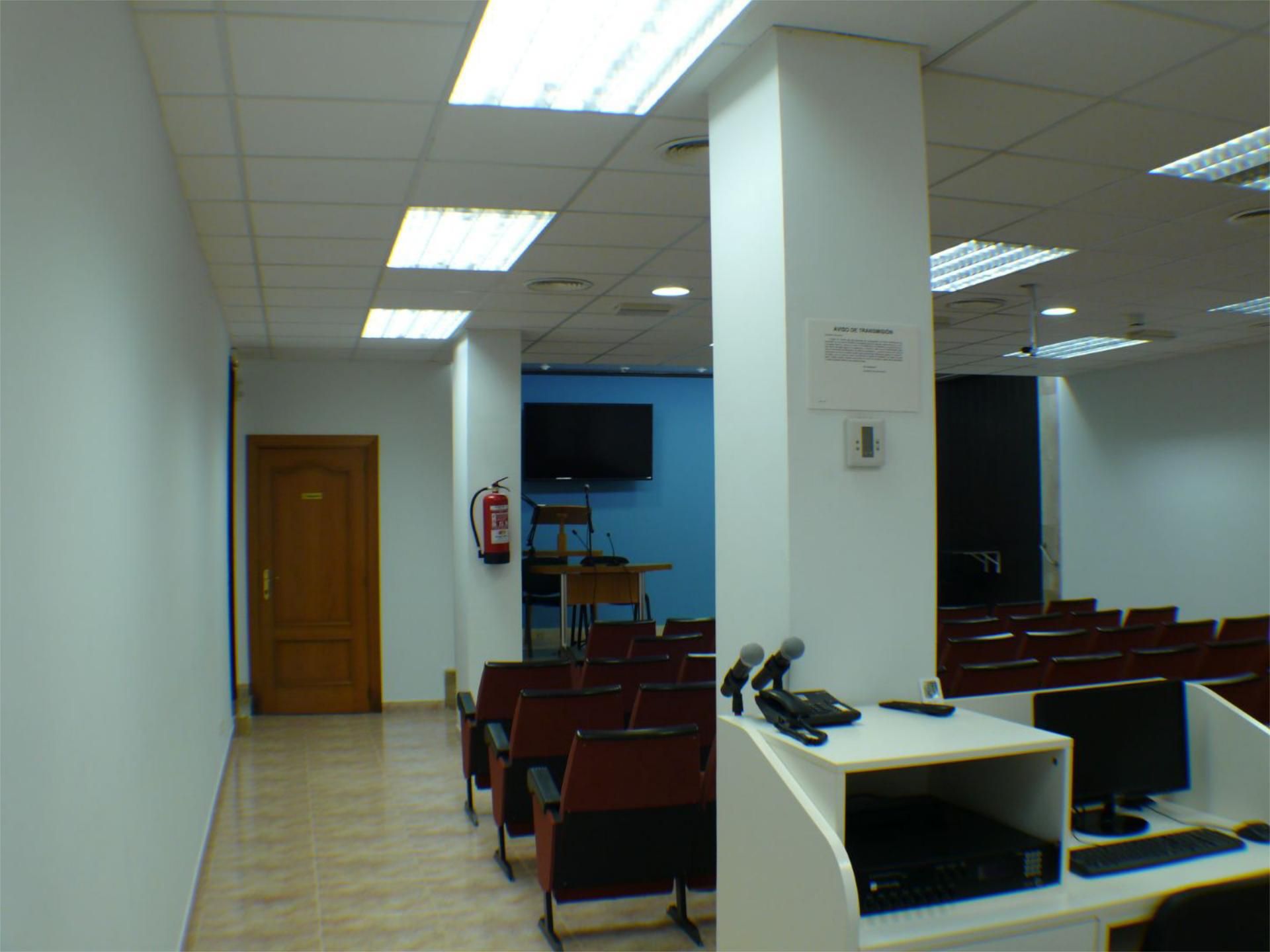 Local en venda en Cervera amb Aire condicionat, Calefacció i Moblat