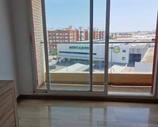 Dormitori de Pis de lloguer en Alaquàs amb Aire condicionat, Calefacció i Jardí privat