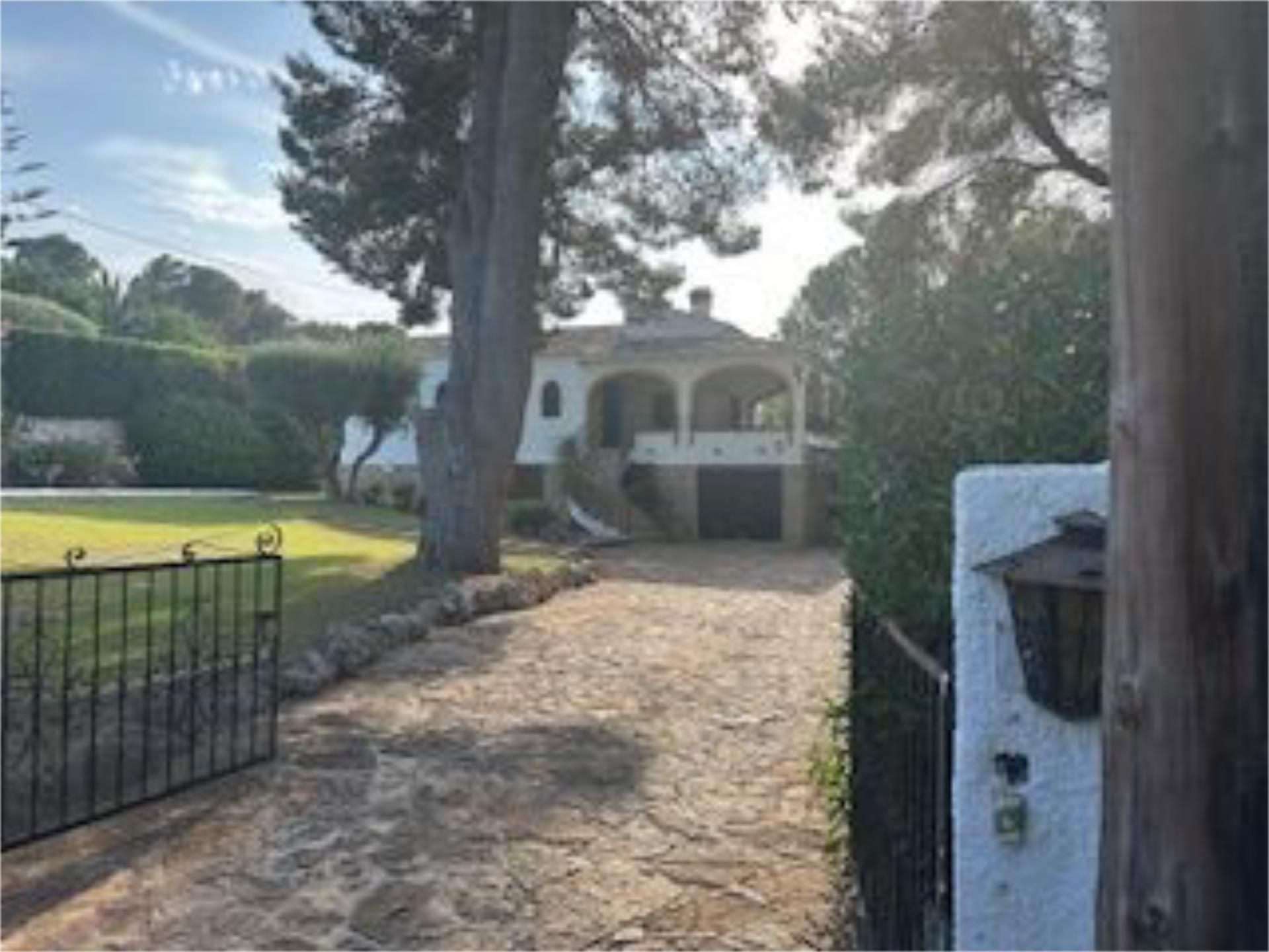 Vista exterior de Casa o xalet en venda en Jávea / Xàbia amb Terrassa, Piscina i Balcó