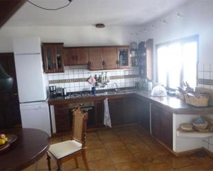 Cuina de Casa o xalet de lloguer en Valverde (Santa Cruz de Tenerife) amb Jardí privat, Parquet i Terrassa