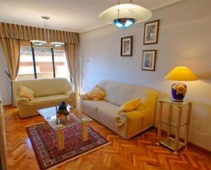 Living room of Flat to share in Ponferrada  with Heating, Parquet flooring and Furnished