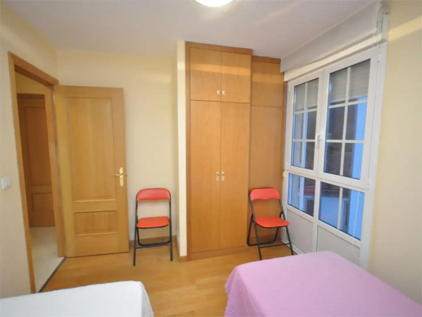 Piso en venta en Curro da Praza, 1, Muros Habitación de Piso en venta en Muros con Trastero, Amueblado y Videoportero