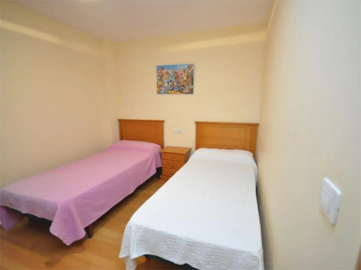 Piso en venta en Curro da Praza, 1, Muros Habitación de Piso en venta en Muros con Trastero, Amueblado y Videoportero