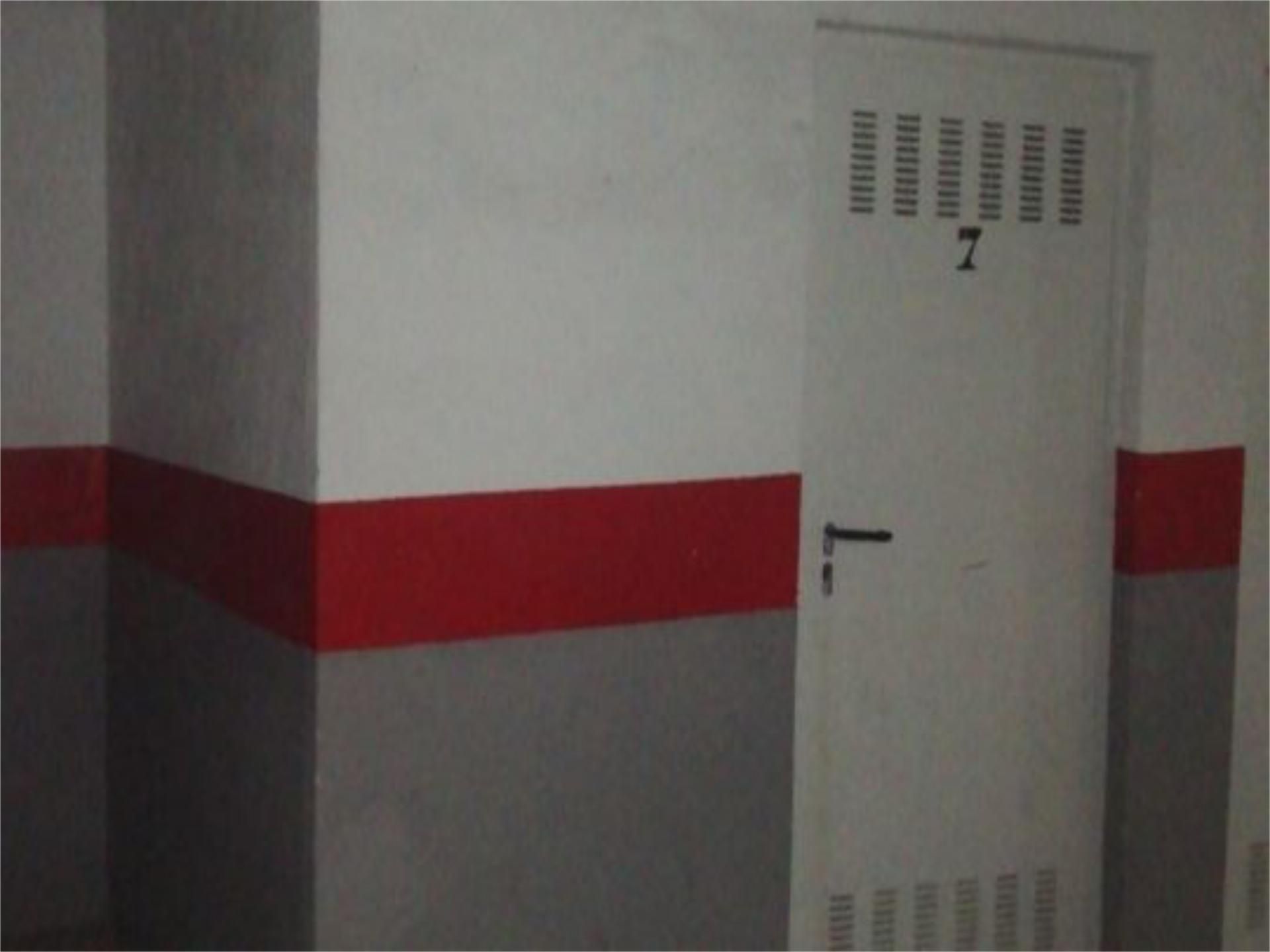 Box room for sale in Estepona