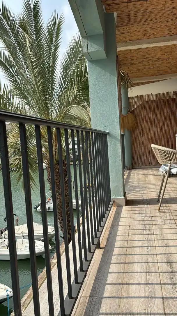 Piso en venta en Puerto de Sotogrande - La Marina Terraza de Piso en venta en Sotogrande con Aire acondicionado y Terraza