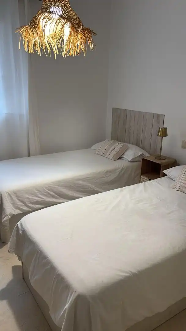 Piso en venta en Puerto de Sotogrande - La Marina Habitación de Piso en venta en Sotogrande con Aire acondicionado y Terraza