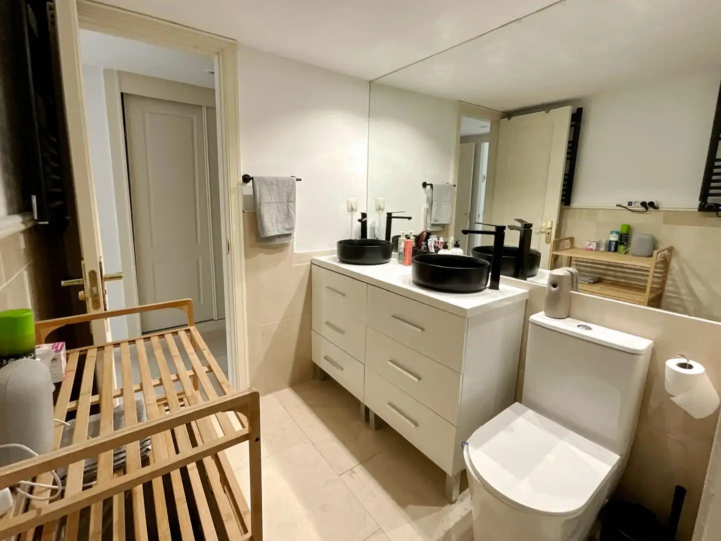 Piso en venta en Puerto de Sotogrande - La Marina Baño de Piso en venta en Sotogrande con Aire acondicionado y Terraza