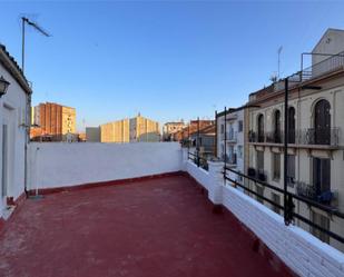 Vista exterior de Pis de lloguer en  Lleida Capital amb Parquet, Terrassa i Moblat