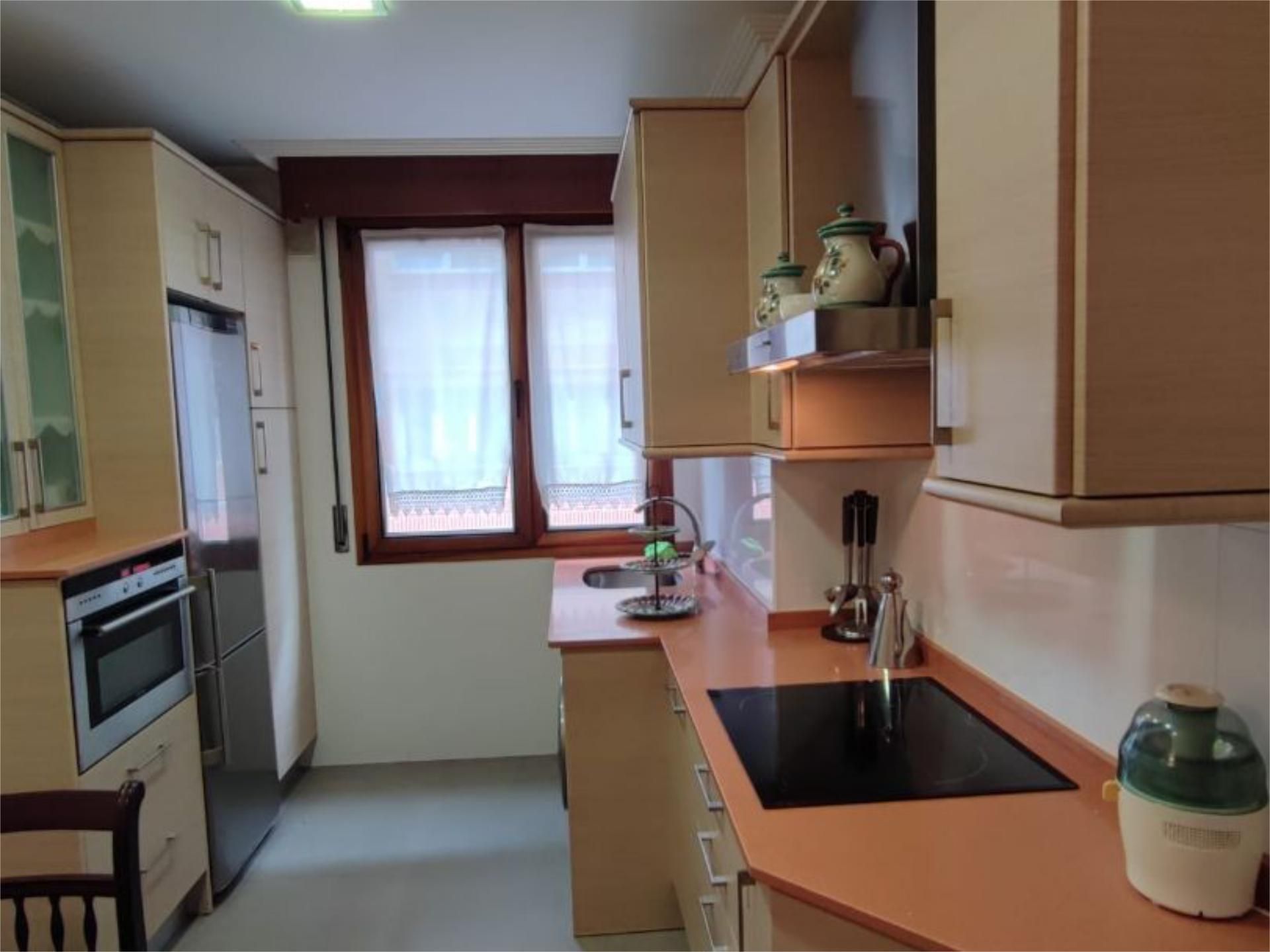 Kitchen of Flat for sale in Bilbao   with Heating, Parquet flooring and Furnished