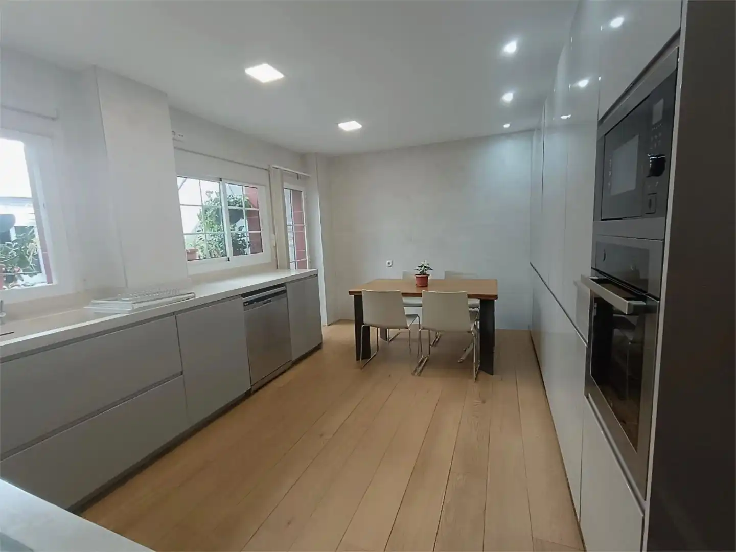 Detached homes for sale in Carrer del Poeta Llombart, 8, Centro Puerto Kitchen of Detached homes for sale in Sagunto / Sagunt with Air Conditioner, Terrace and Balcony