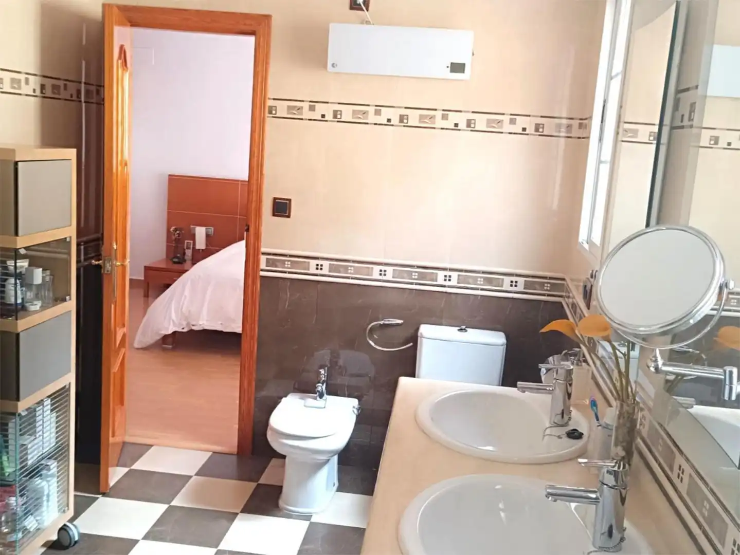 Detached homes for sale in Carrer del Poeta Llombart, 8, Centro Puerto Bathroom of Detached homes for sale in Sagunto / Sagunt with Air Conditioner, Terrace and Balcony