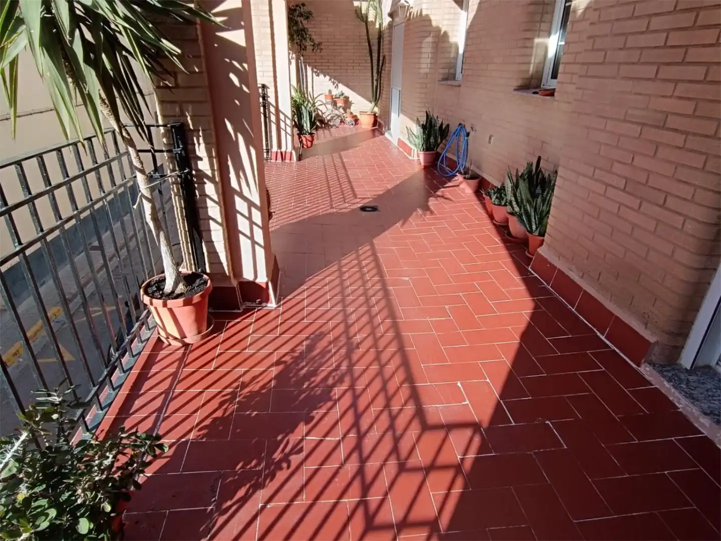 Detached homes for sale in Carrer del Poeta Llombart, 8, Centro Puerto Terrace of Detached homes for sale in Sagunto / Sagunt with Air Conditioner, Terrace and Balcony