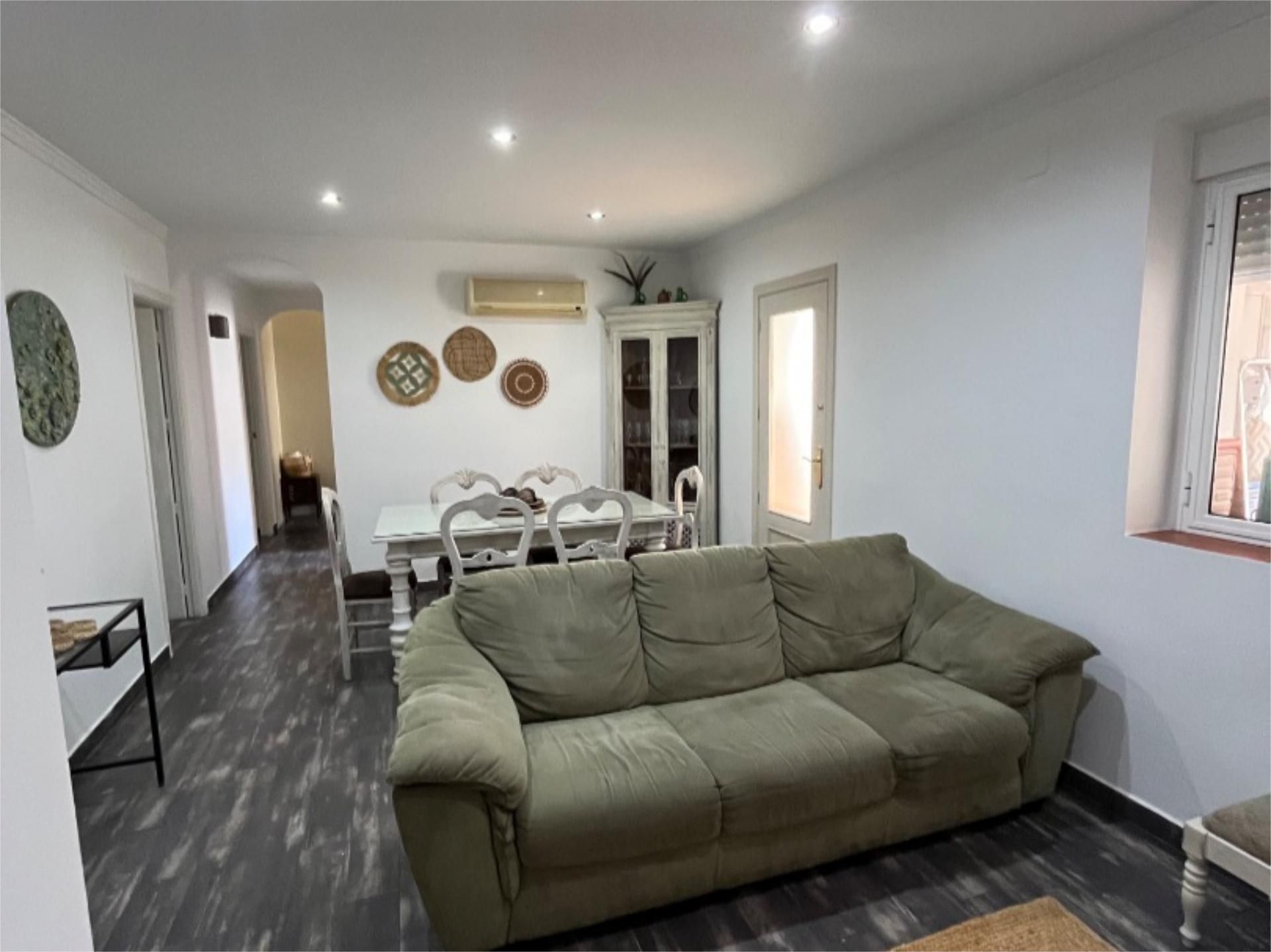 Living room of Flat for sale in Llerena  with Air Conditioner, Heating and Balcony