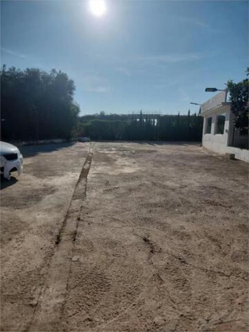 Garage to rent in Cheste