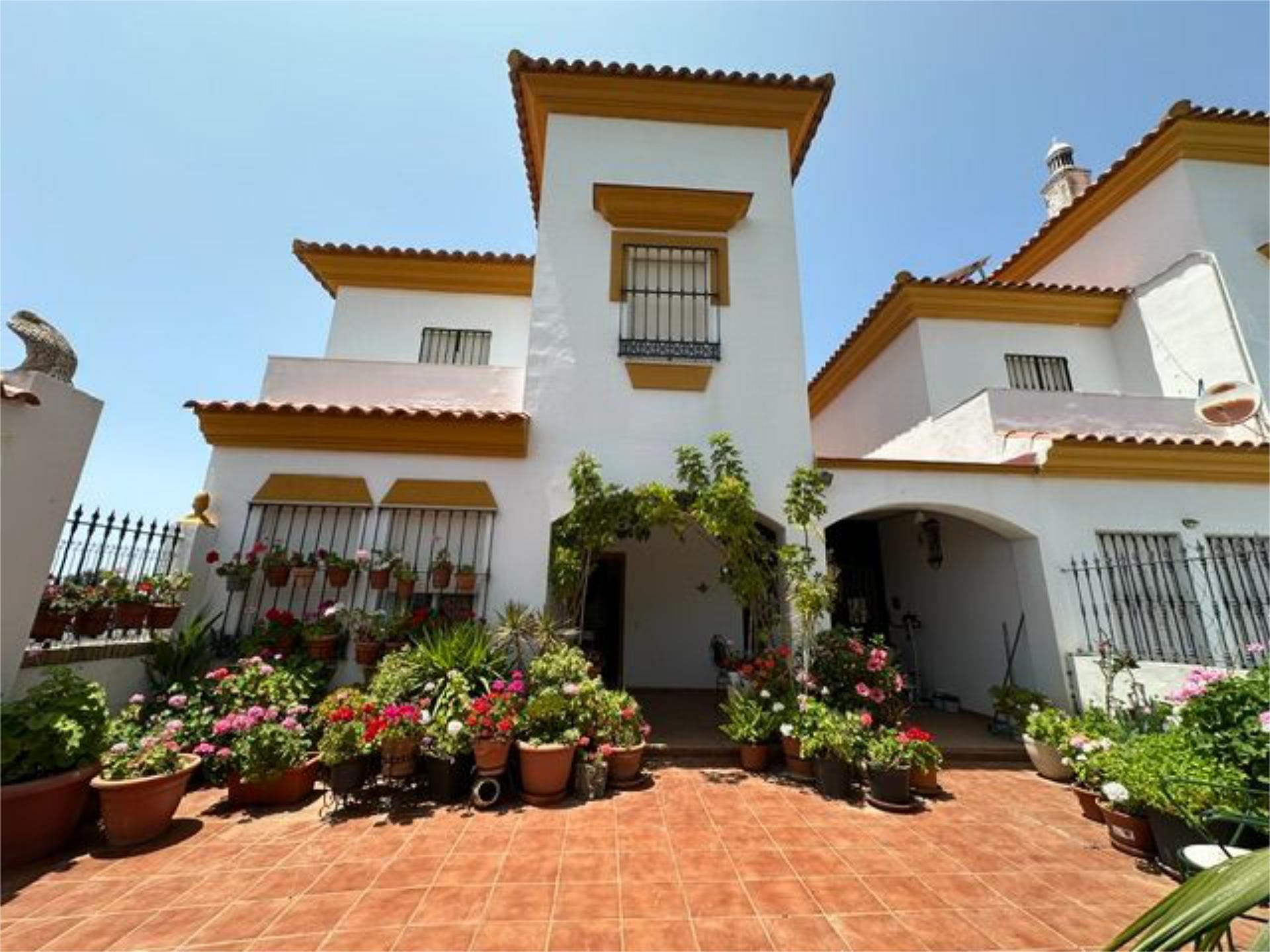 Garden of Duplex for sale in Ayamonte  with Air Conditioner, Terrace and Balcony