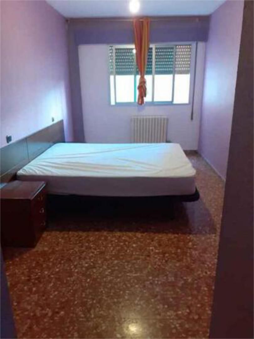 Bedroom of Flat to rent in  Zaragoza Capital  with Heating and Furnished