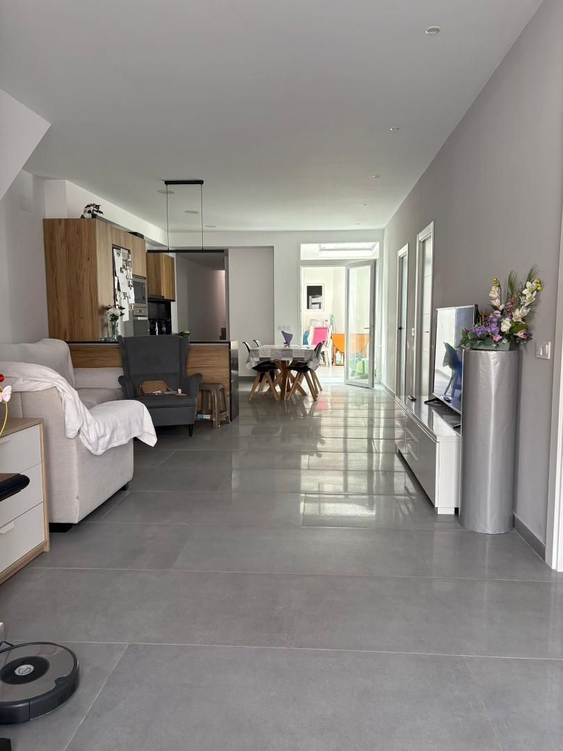 Sala d'estar de Planta baixa en venda en La Pobla de Vallbona amb Terrassa