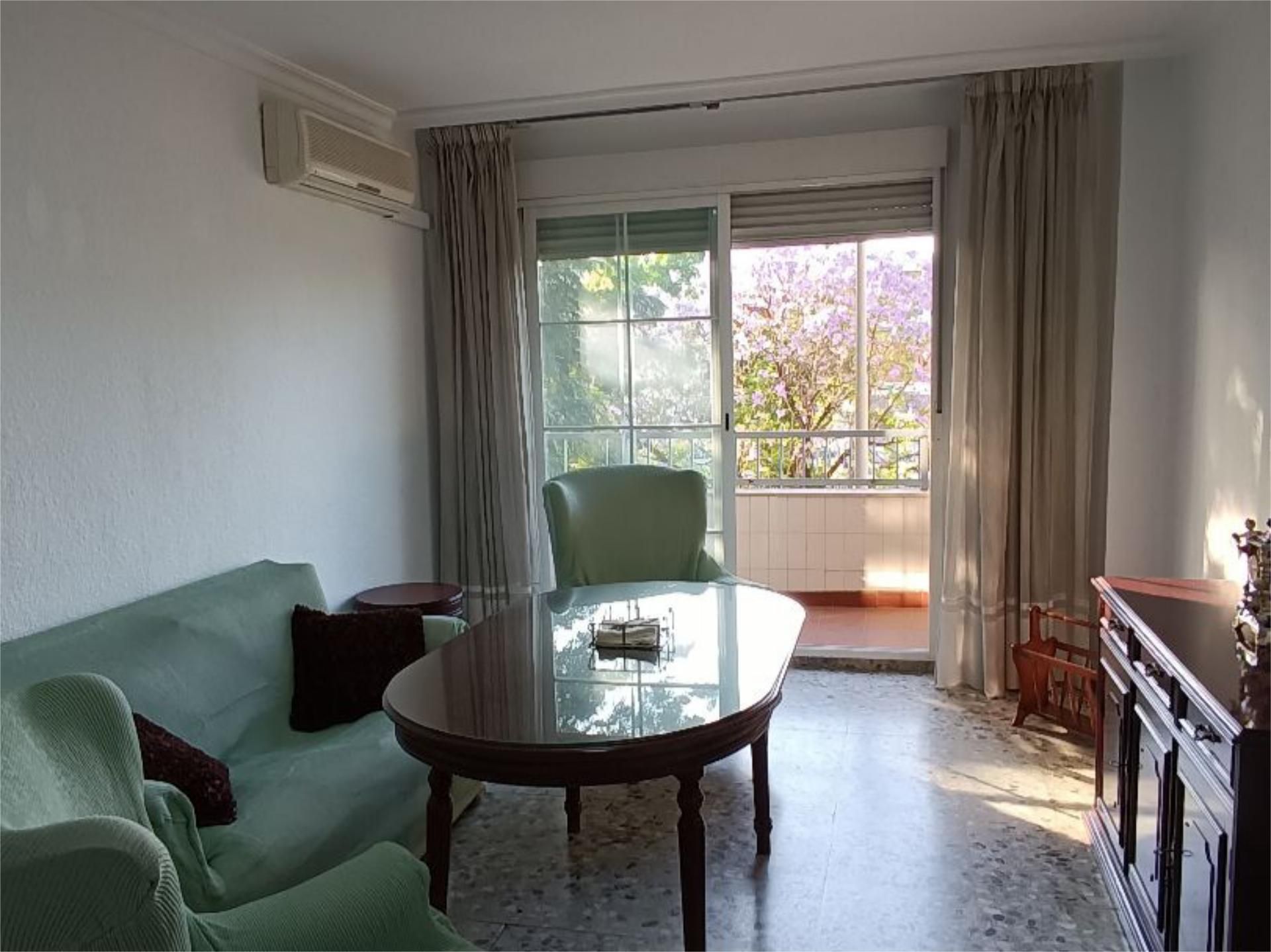 Flat to share in Calle Fernando de Córdoba, 3, Zona Centro