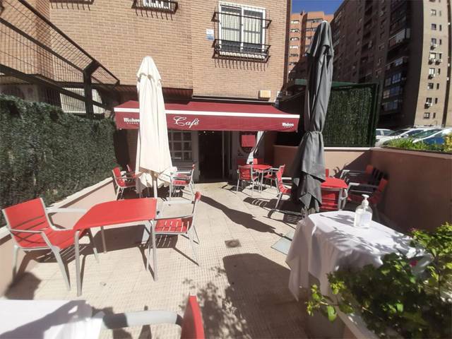 Local comercial en Venta en Avenida de Burgos, 38 en Castilla