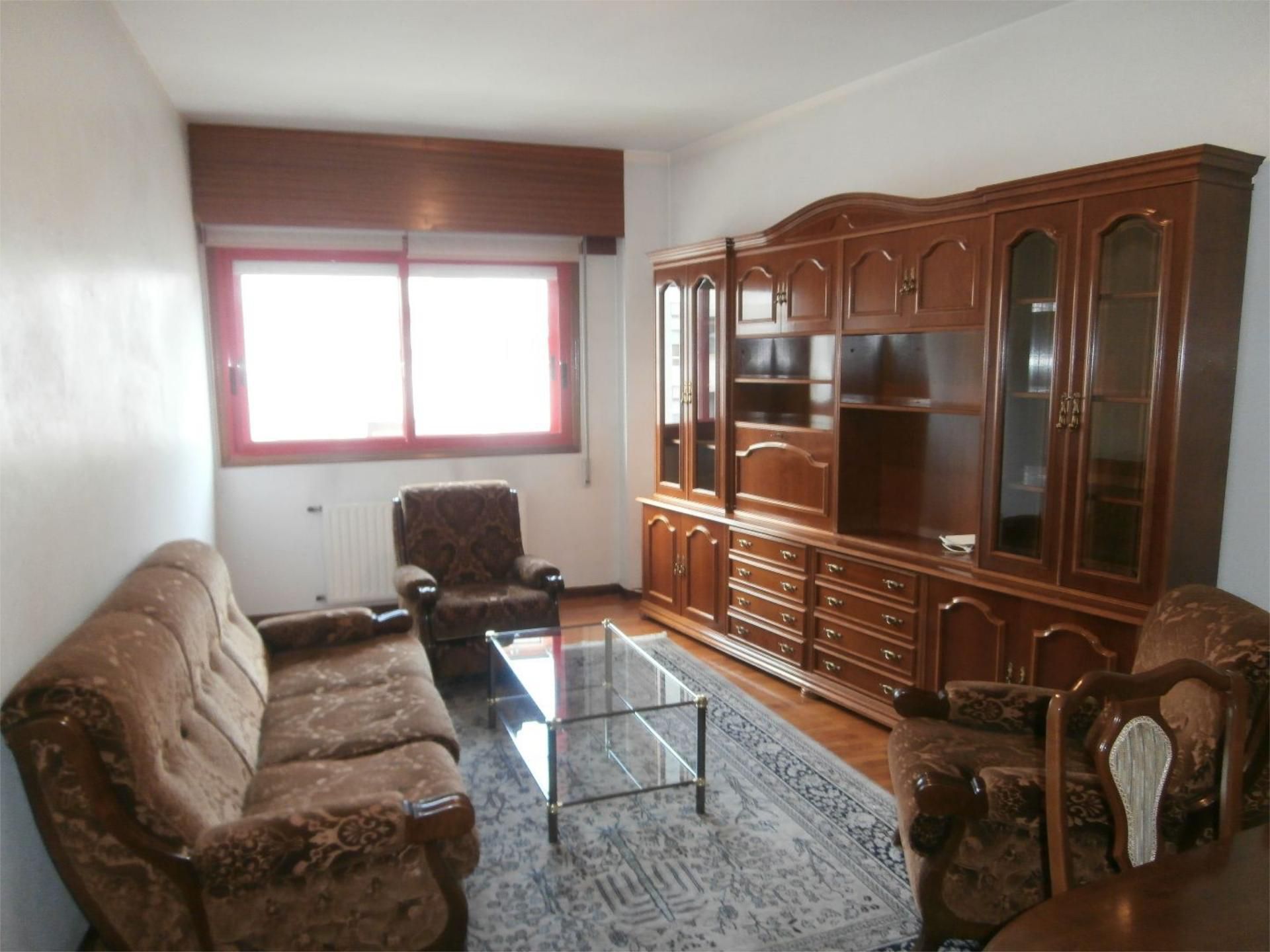 Sala d'estar de Pis en venda en Ourense Capital  amb Balcó