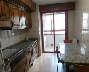 Cuina de Pis en venda en Ourense Capital  amb Balcó