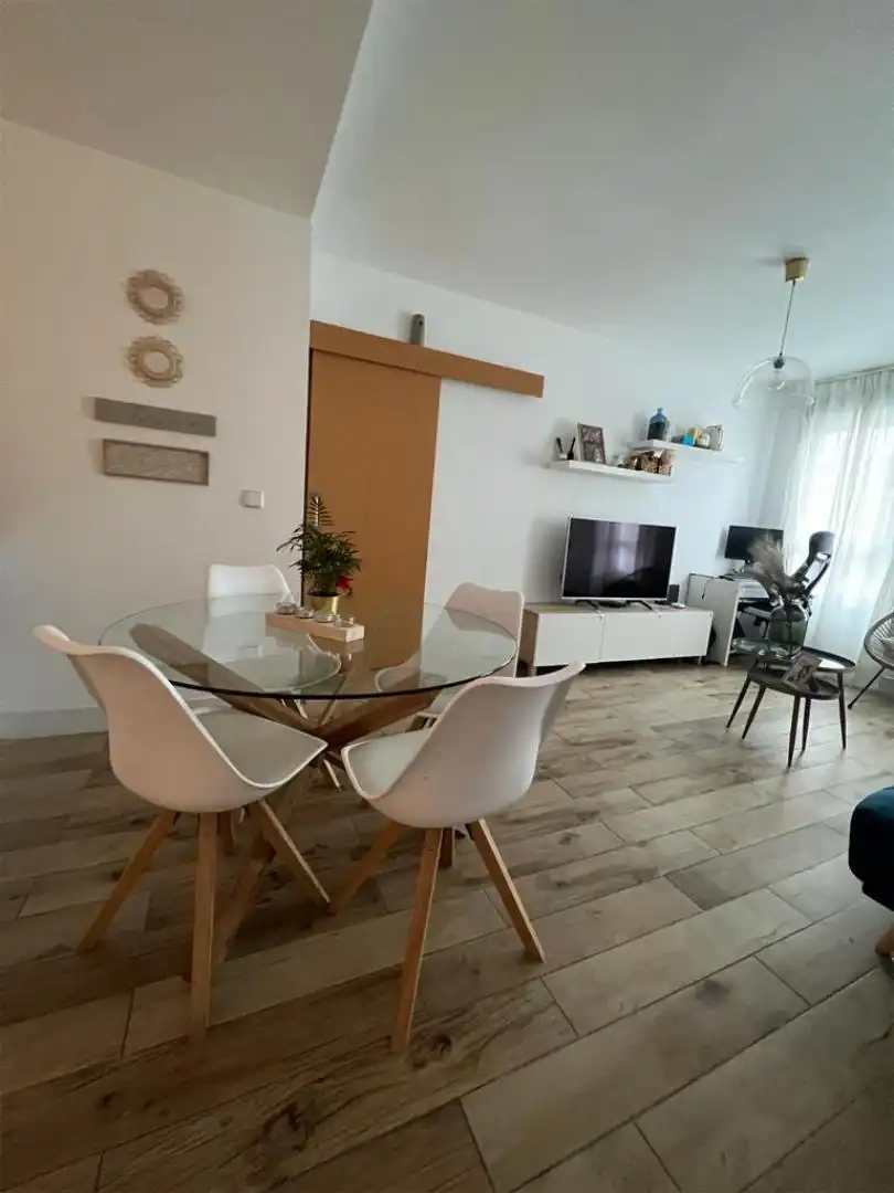 Piso de alquiler en Calle de Malta, 1, Avenida Europa Comedor de Piso de alquiler en Pozuelo de Alarcón con Aire acondicionado, Calefacción y Jardín privado