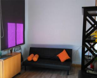 Living room of Flat for sale in  Madrid Capital  with Air Conditioner and Balcony