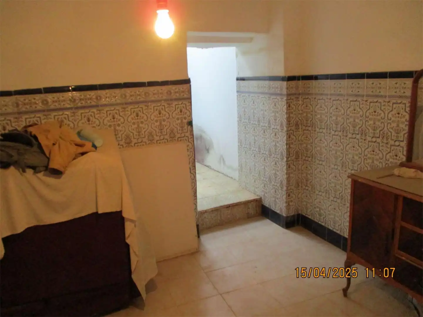 Badezimmer von Erdgeschoss zum Verkauf in Constantina mit Terrasse
