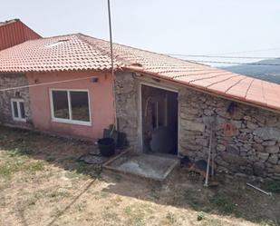 Vista exterior de Casa o xalet en venda en San Xoán de Río amb Jardí privat, Moblat i Forn