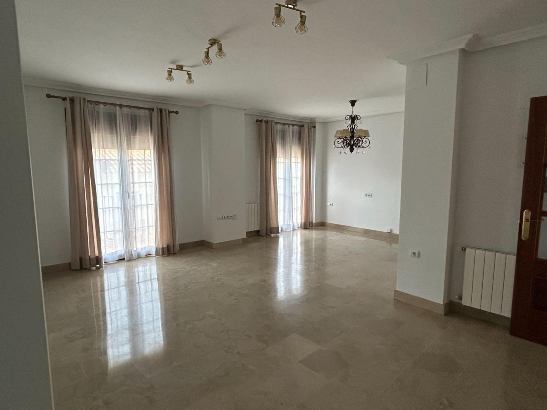 Flat for sale in Almendralejo  with Air Conditioner and Balcony