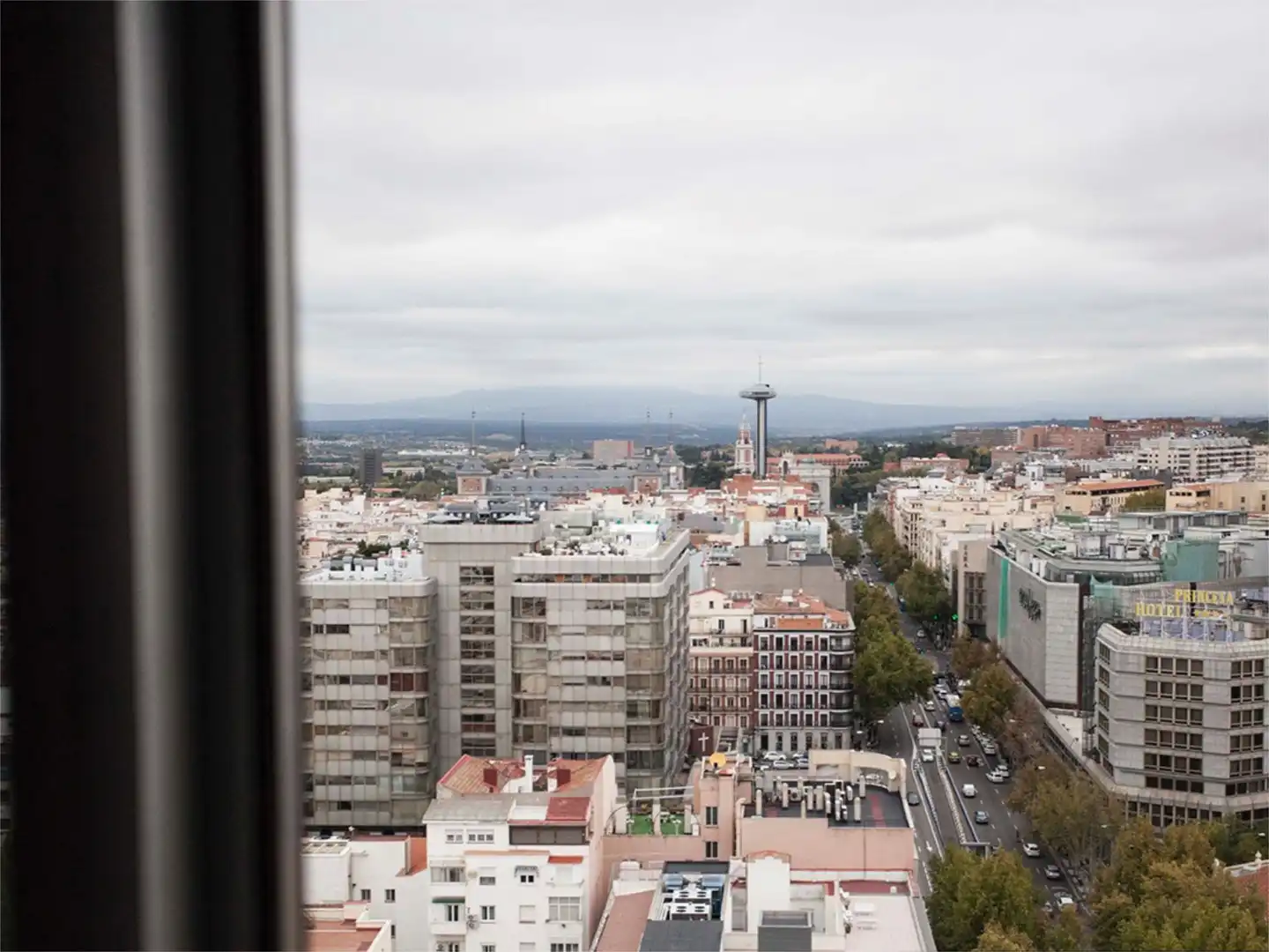 Study for rent in Calle de la Princesa, 25, Argüelles Bedroom of Study for rent in Madrid with Air Conditioner, Heating and Parquet flooring