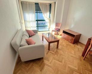 Sala d'estar de Pis de lloguer en  Madrid Capital amb Aire condicionat, Calefacció i Parquet