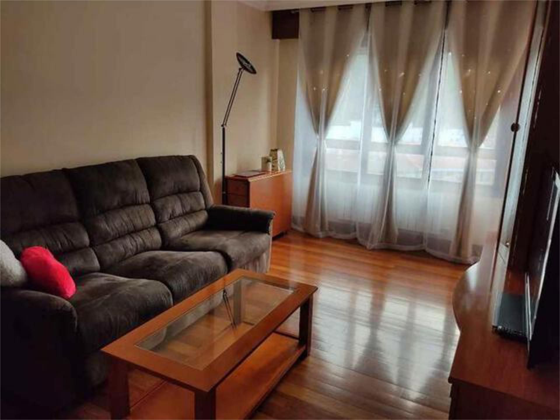 Living room of Flat to rent in Santurtzi   with Heating, Terrace and Furnished