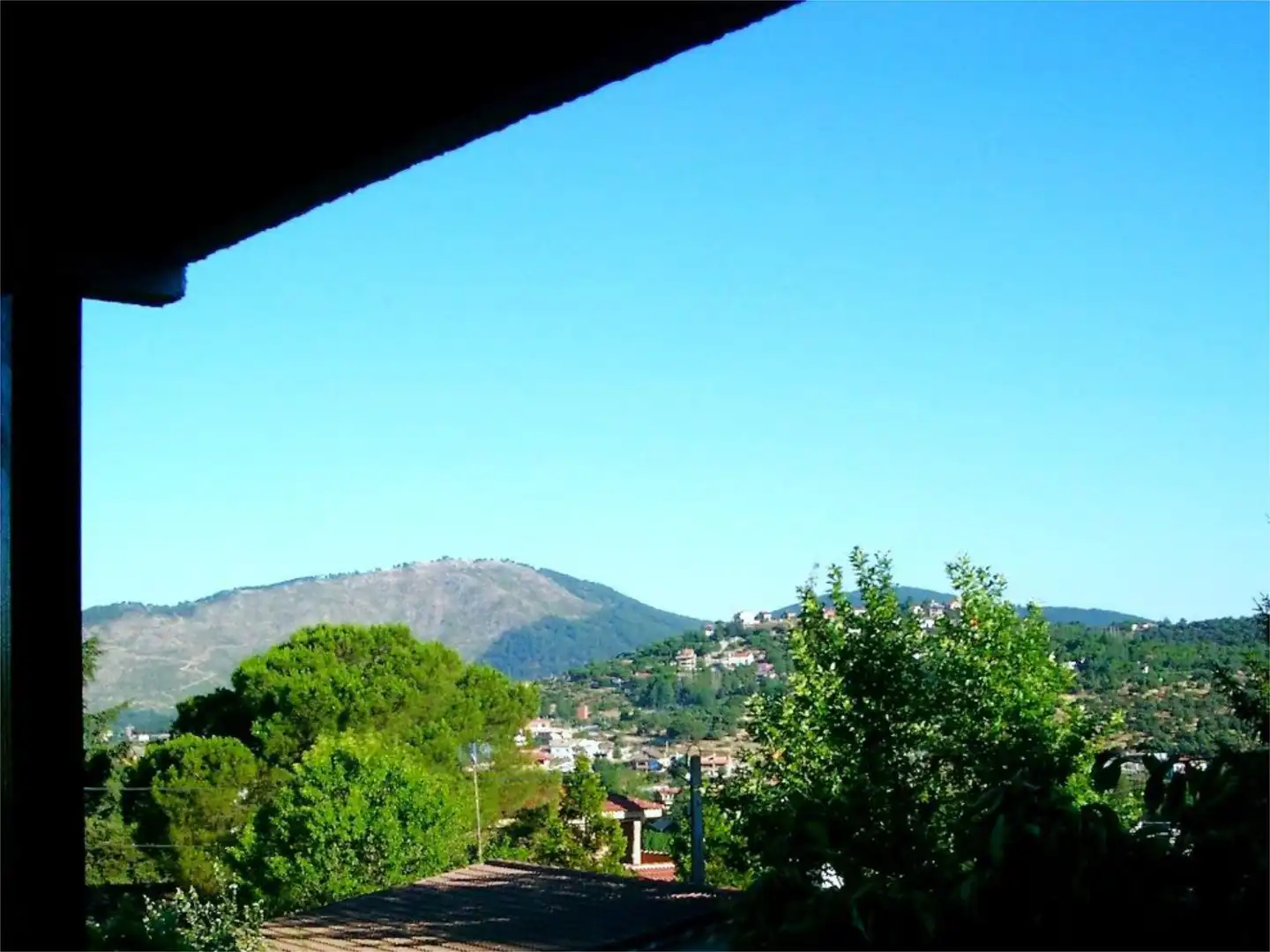 Casa o chalet en venta en Robledo de Chavela Vista exterior de Casa o chalet en venta en Robledo de Chavela con Terraza, Piscina y Balcón