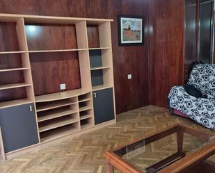 Sala d'estar de Apartament en venda en Valladolid Capital amb Calefacció, Parquet i Aparcament comunitari