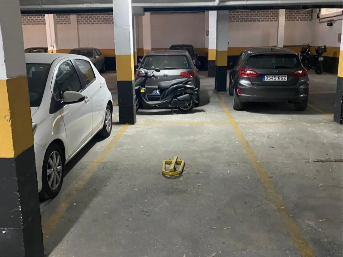 Parking of Flat for rent in Benalmádena  with Air Conditioner, Heating and Terrace