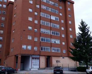 Vista exterior de Pis en venda en León Capital  amb Terrassa