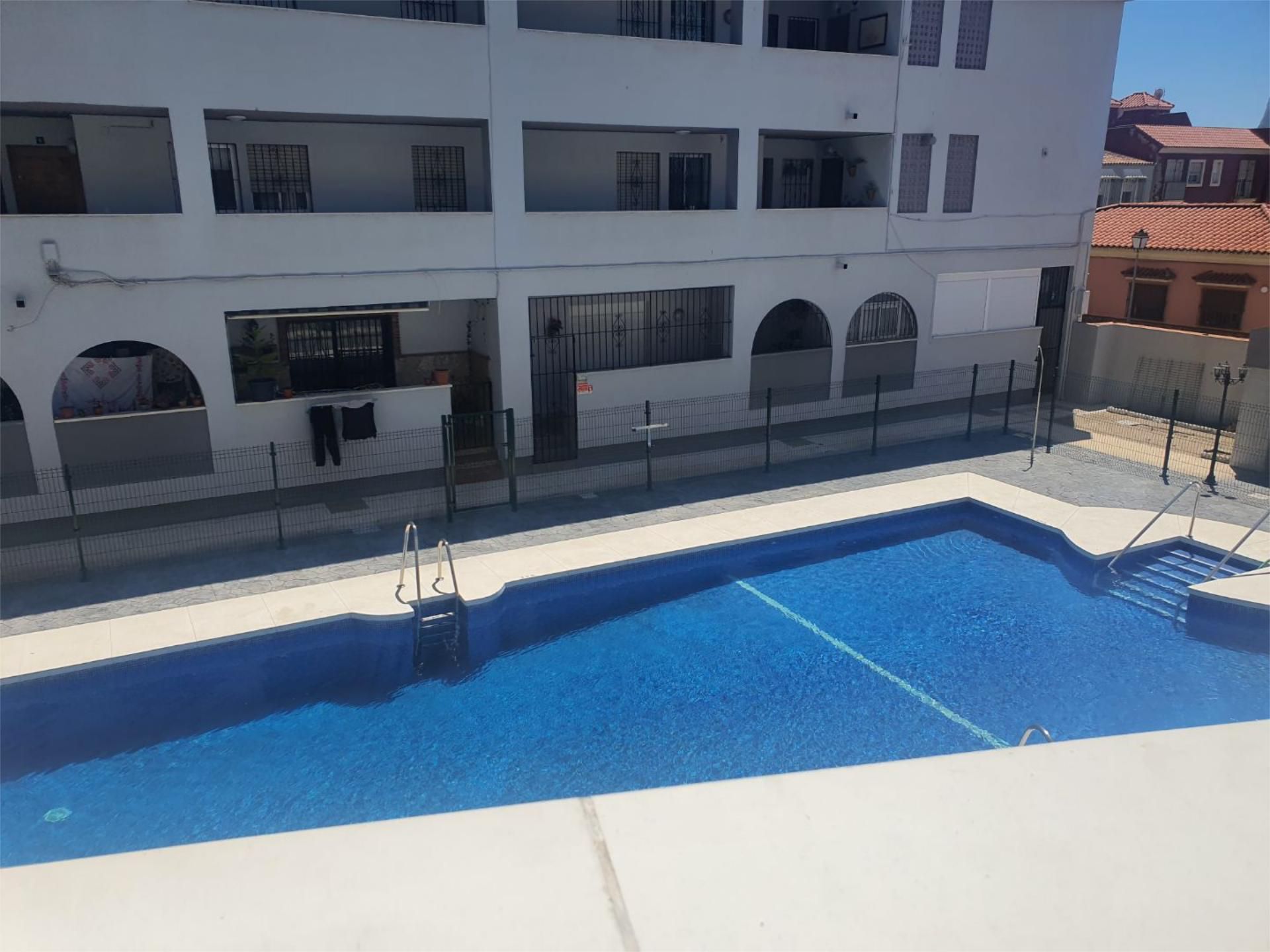 Swimming pool of Flat for sale in La Línea de la Concepción  with Terrace, Swimming Pool and Furnished